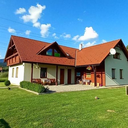 Ubytovanie U Huberta Bešeňová Exterior foto